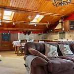 Casa Menek, Ospitar Апартаменты Darfo Boario Terme