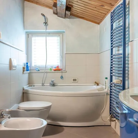 Casa Menek, Ospitar * Boario Terme
