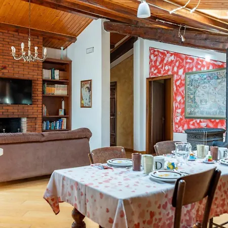 Casa Menek, Ospitar Апартаменты