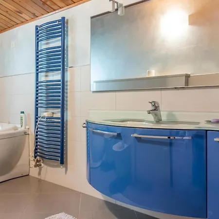 Casa Menek, Ospitar Boario Terme