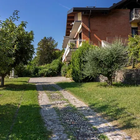 Casa Menek, Ospitar Апартаменты Darfo Boario Terme
